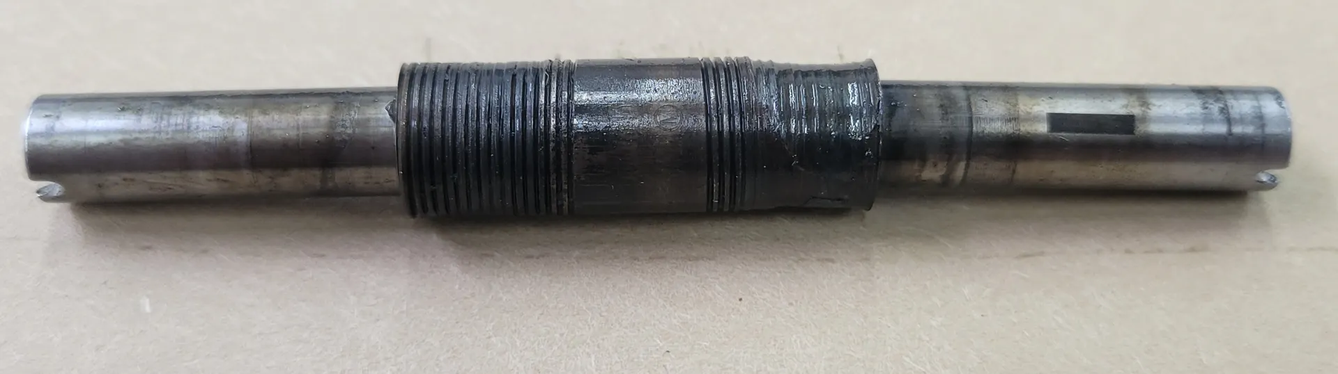 Appendix 3. Pictures of damaged ACM parts. Damages to compressor/turbine shaft.