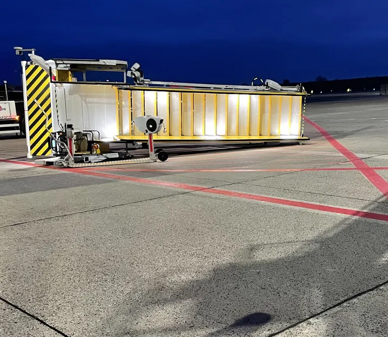 Figure_1._The_LH_wing_collided_with_a_passenger_boarding_stair.