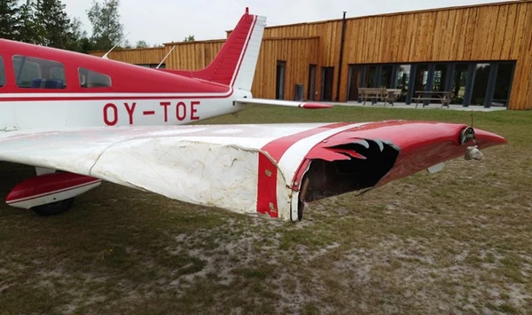 Skader på venstre vingeforkant og Andre skader venstre vingetip